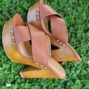 Brand New Venus heel sandals